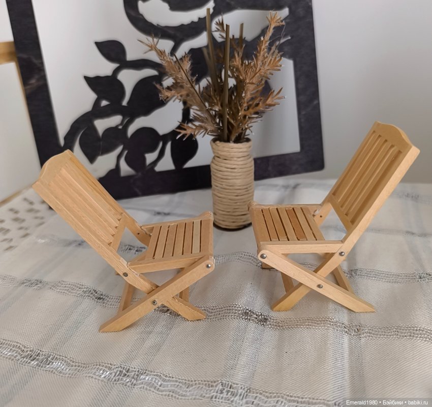 Два деревянных стульчиков для пупсиков (фото 3)
