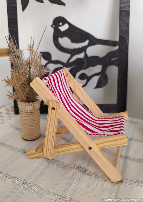 Деревянный шезлонг для пупсиков (фото 2)
