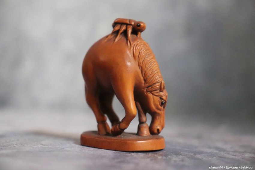 Нэцкэ "Лошадь и жук". Винтаж! Ручная работа (фото 2)