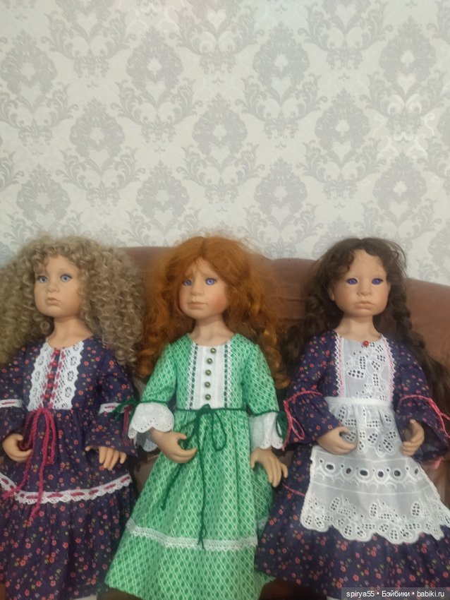 СКИДКА! Платья для куклы Джулия Крюгер