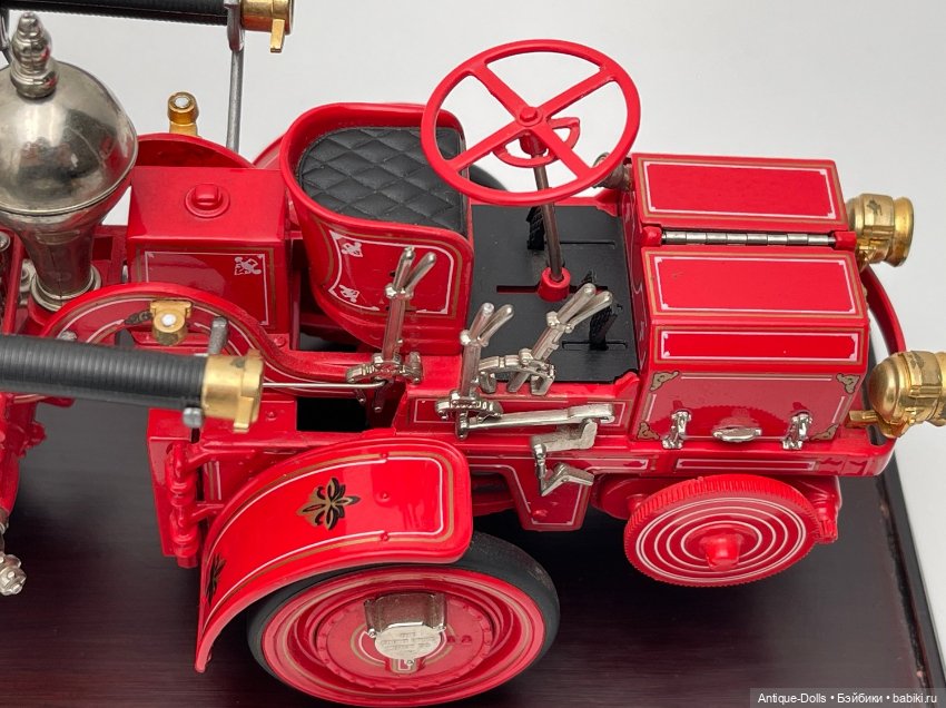 Коллекционная модель 1912 Christie Front Drive Steamer (масштаб 1:24) (фото 3)