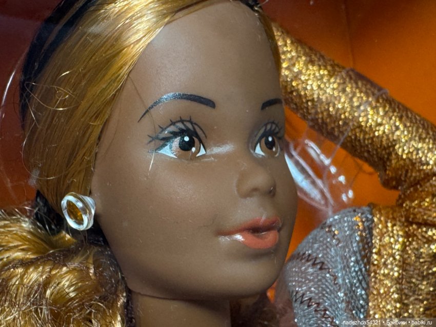 Барби Золотая Мечта Кристи (фото 7)