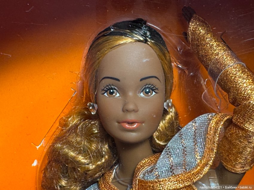 Барби Золотая Мечта Кристи (фото 3)