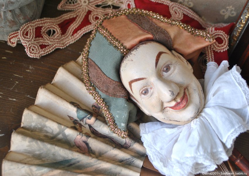 Деревянная кукла (паяц ) на палочке в старинном стиле (фото 5)