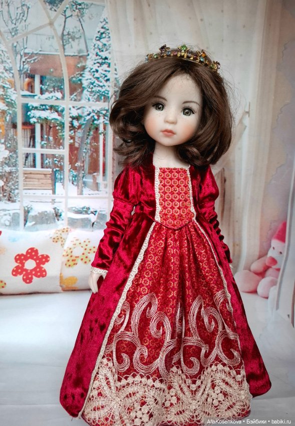 Платье для кукол Ruby Red