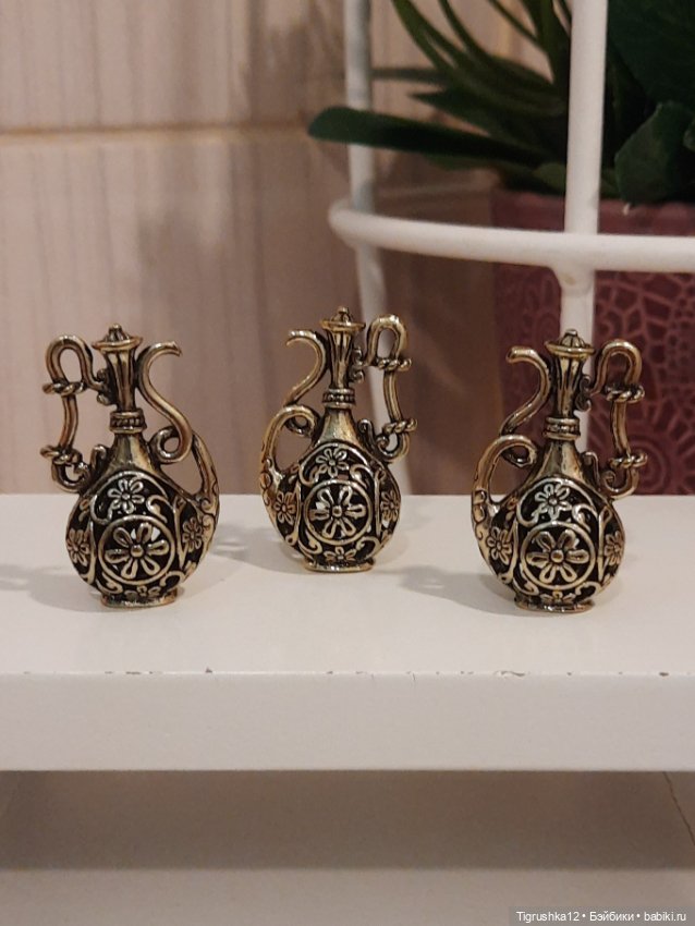 Античный кувшин металл — Аксессуары для кукольных фотосессий