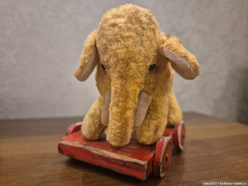 Авторский слоник на тележке