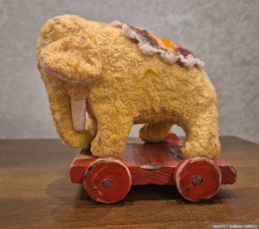 Авторский слоник на тележке