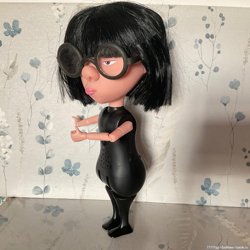 Модельерша Эдна и тарелки (фото 9)