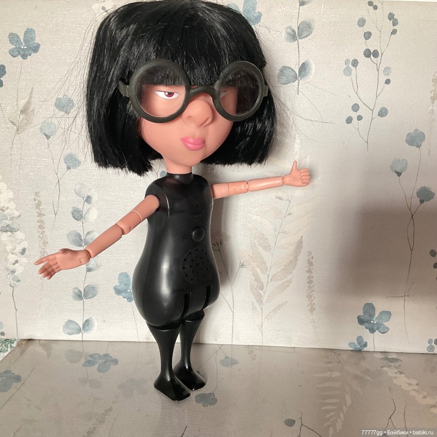 Модельерша Эдна и тарелки (фото 8)