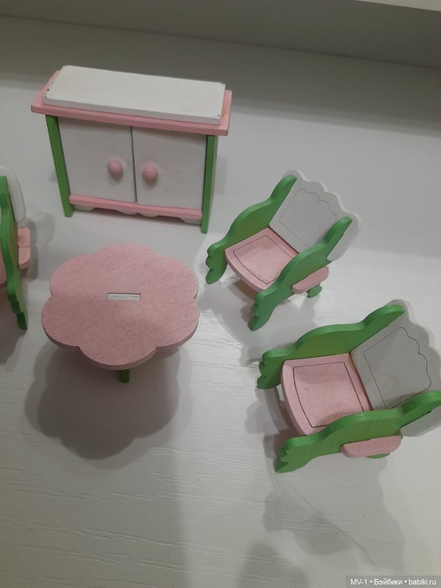 Набор мебели для маленьких кукол (фото 4)