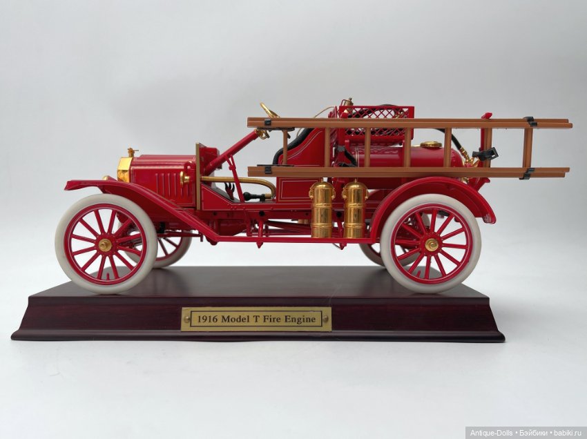 Коллекционная модель 1916 Model T Fire Engine (масштаб 1:24)
