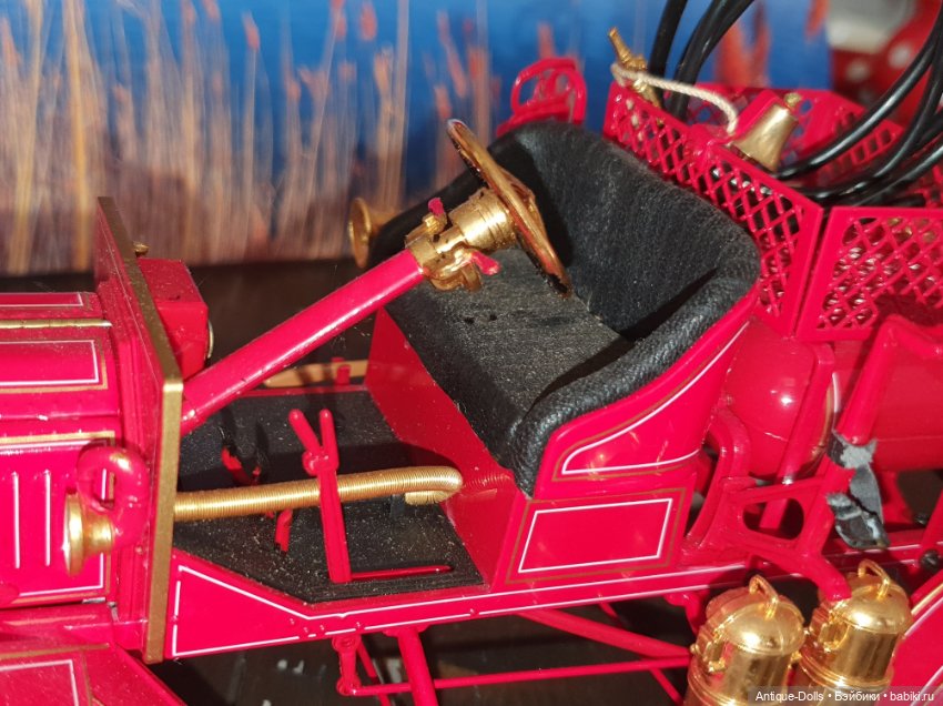 Коллекционная модель 1916 Model T Fire Engine (масштаб 1:24)