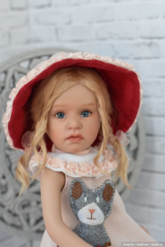 Нелла от Beatrice Perini с обновлённым макияжем (фото 7)