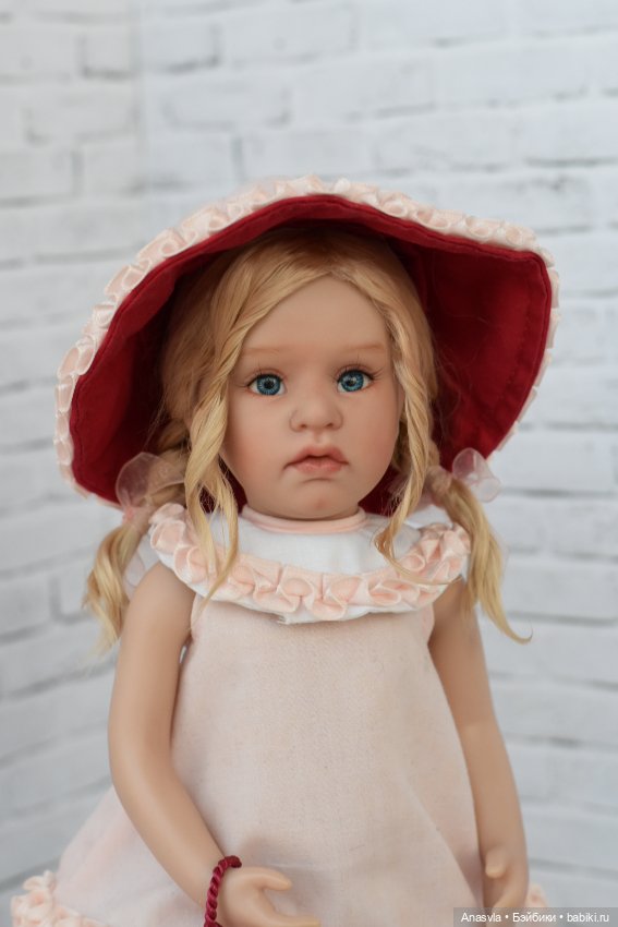 Нелла от Beatrice Perini с обновлённым макияжем (фото 5)