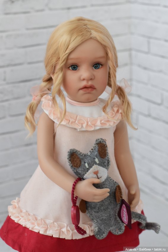 Нелла от Beatrice Perini с обновлённым макияжем (фото 3)