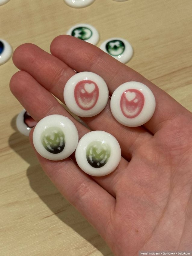 Продам аниме глазки 22 мм