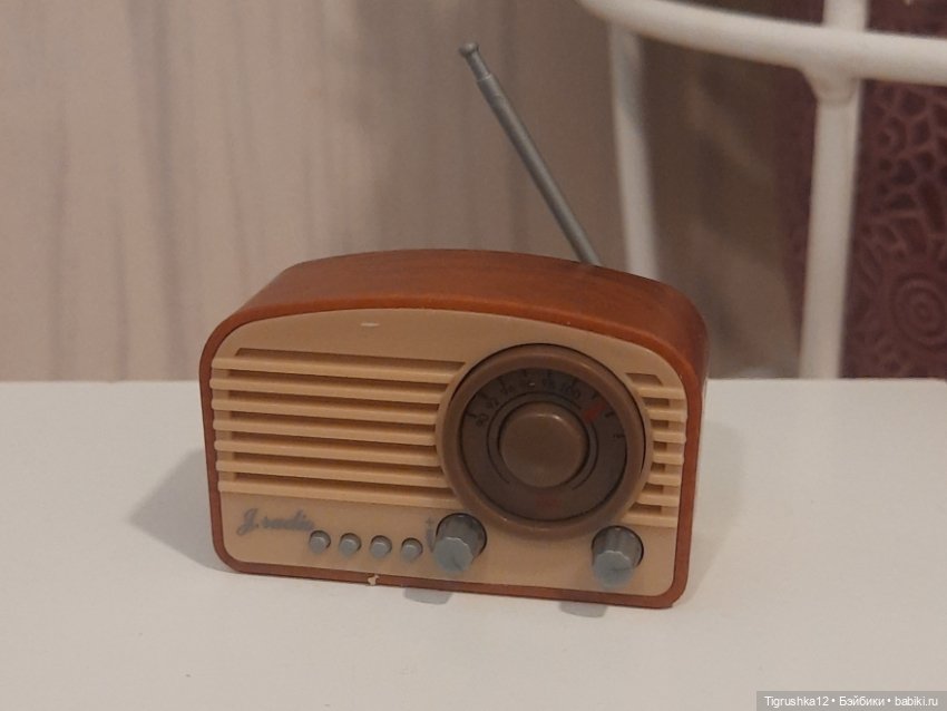 Радиоприемник — Аксессуары для кукольных фотосессий (фото 2)