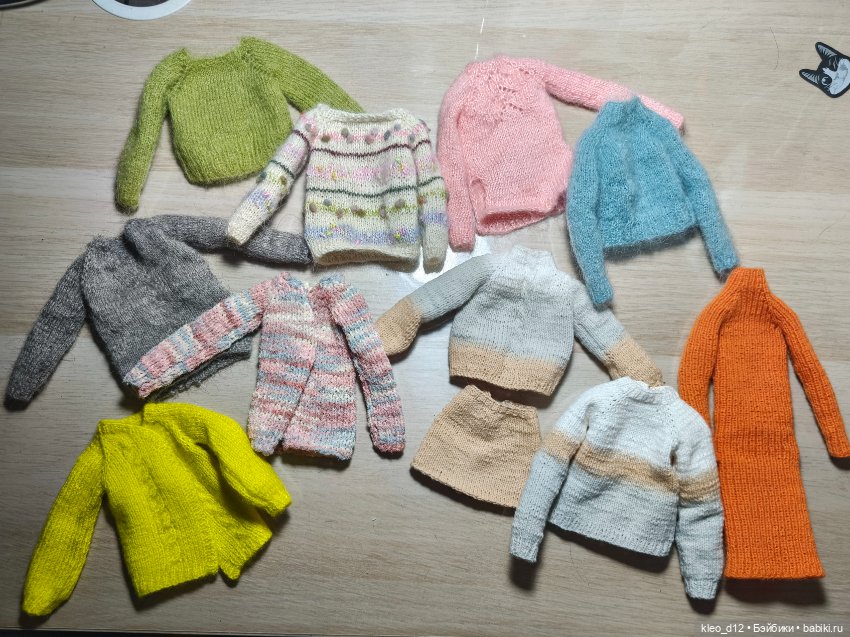 Вязаные вещи на Барби и ИТ лот
