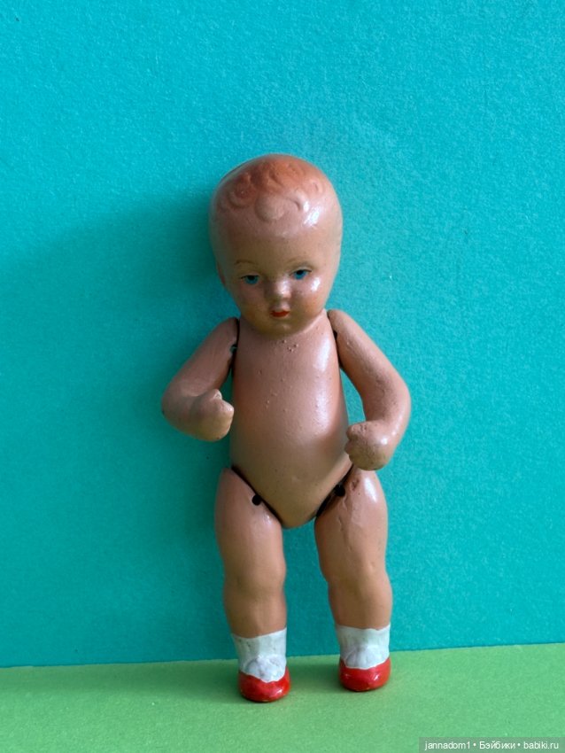 Керамическая куколка Tebu с прямыми ножками, высота 9 см
