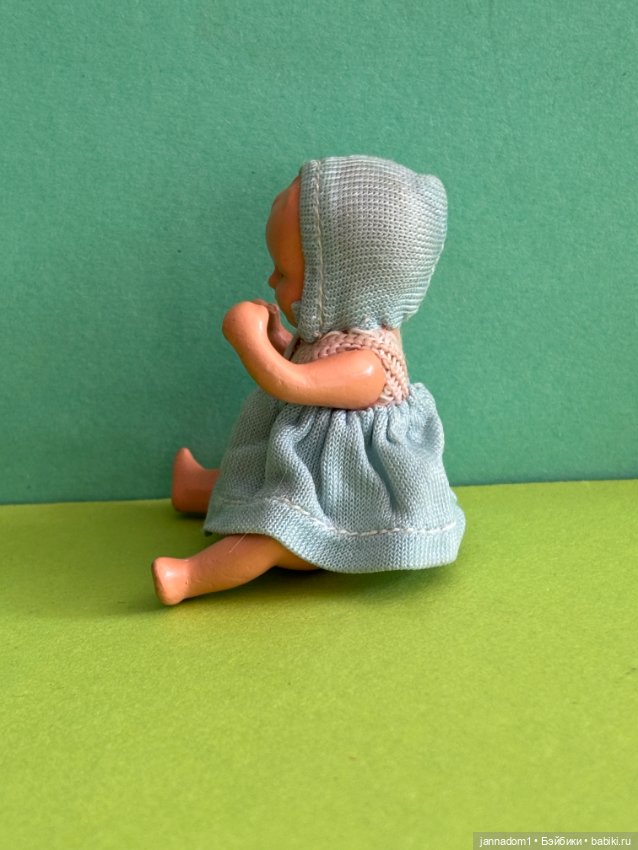 Керамическая куколка Tebu в оригинальном аутфите, высота 7,5 см (фото 2)