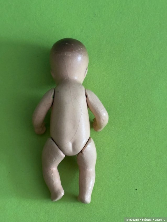 Керамический пупсик Tebu с рельефными волосами, высота 9,5 см (фото 8)
