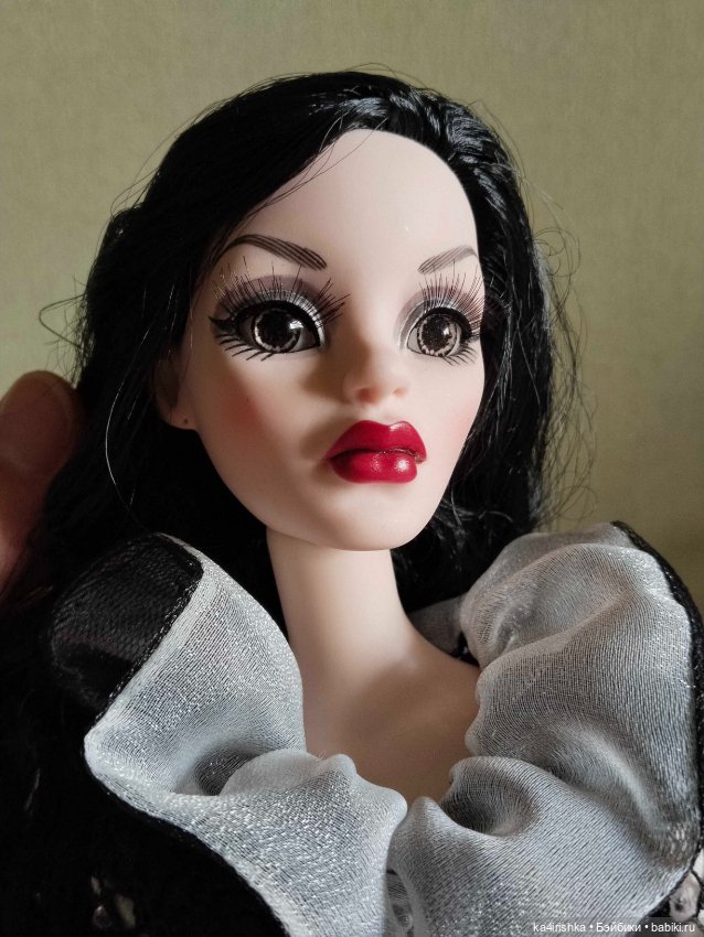 Evangeline Ghastly Tonner Parnilla Тоннер Парнилла