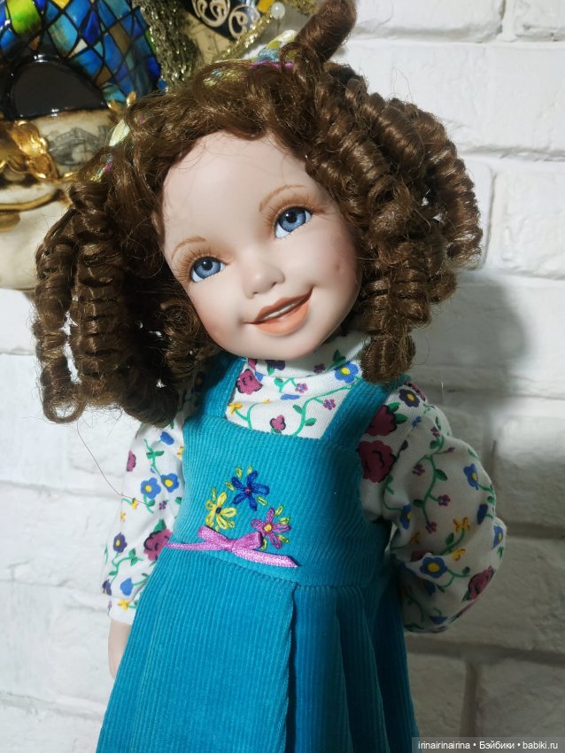 Кэти с сюрпризом (444.2) — Фарфоровые куклы (фото 3)