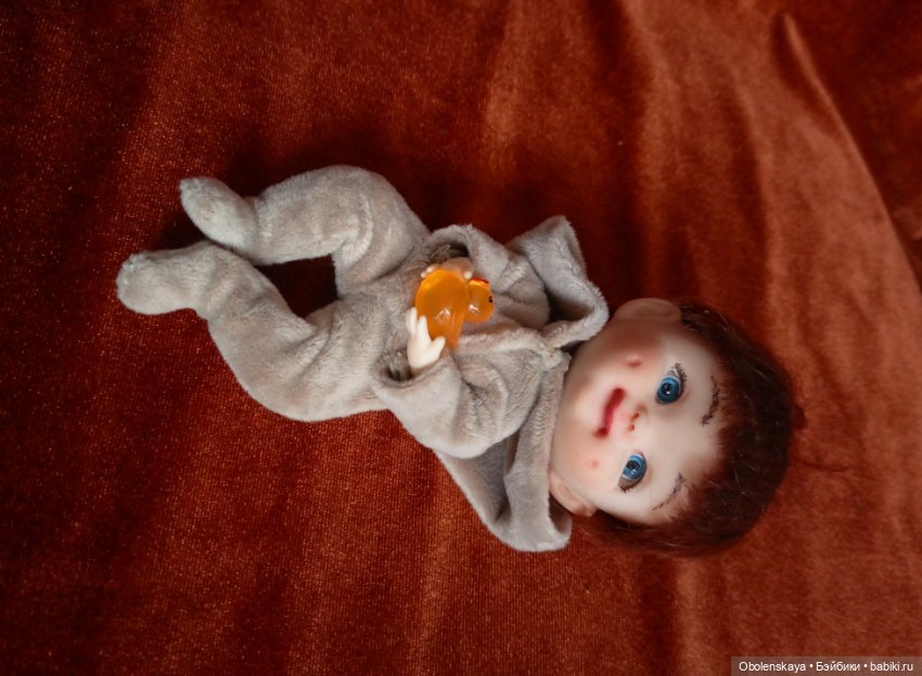 Кукла шарнирная коллекционная обитсу11 мальчик (фото 3)