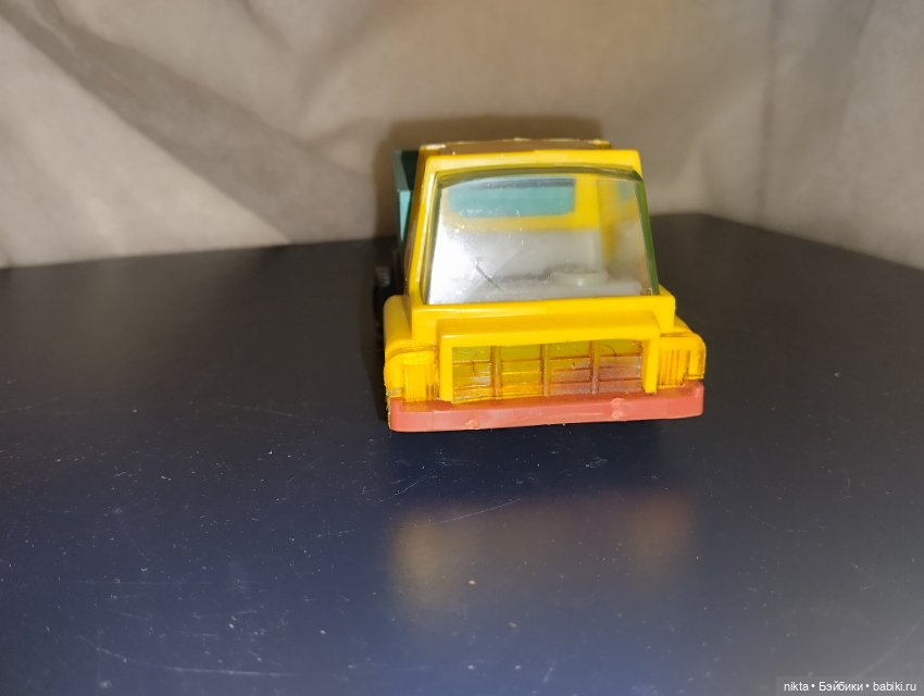 Машинка СССР Грузовик — Винтажные куклы и игрушки детства (фото 2)