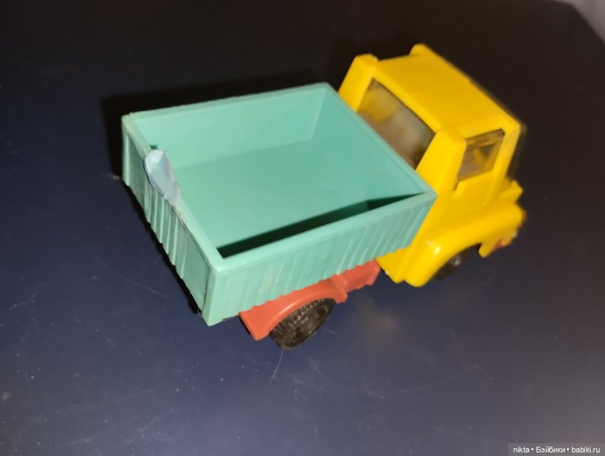 Машинка СССР Грузовик — Винтажные куклы и игрушки детства (фото 6)