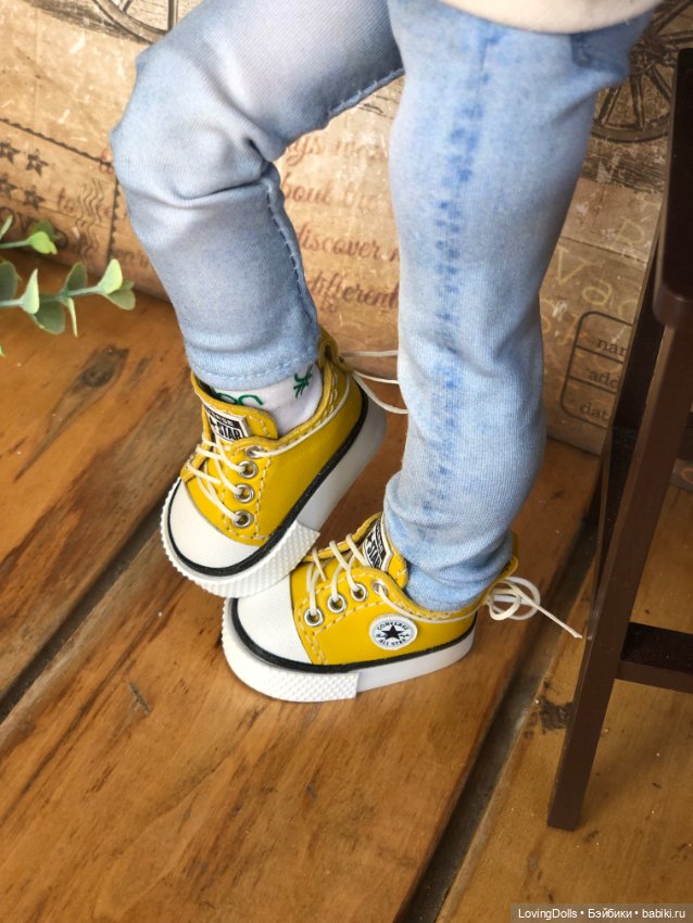 Кеды конверсы желтые для кукол Paola Reina Паола Рейна 32 см