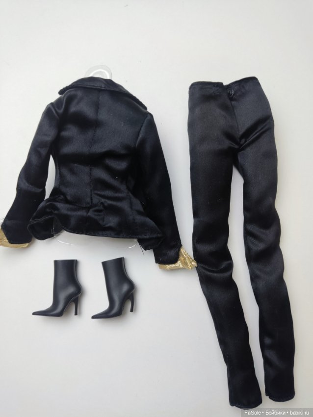 Аутфит Barbie James Bond 007 Goldfinger Pussy Galore (фото 2)