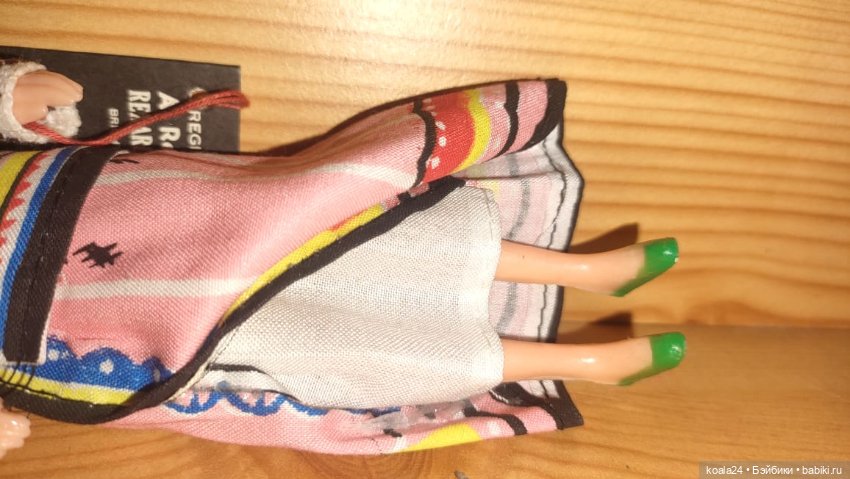 Кукла Англия. Винтажная куколка в национальном костюме (фото 5)