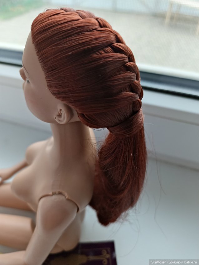 Куклa Тоннер Tonner Sidney Winter Green (фото 3)