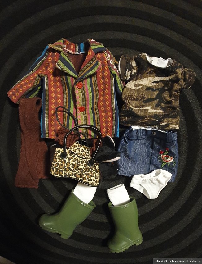 Аутфит Ханны с собачкой 2020г