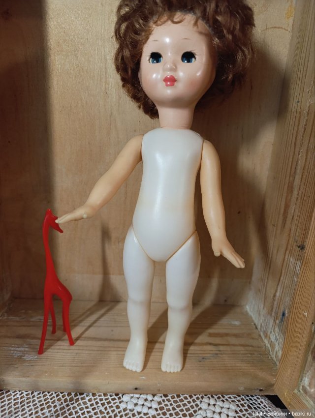 Невеста. Винтажная прессопилочная кукла (фото 2)