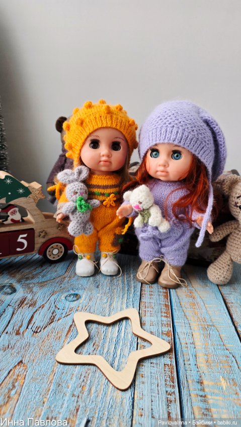 Вязаные комбезики для малявочек