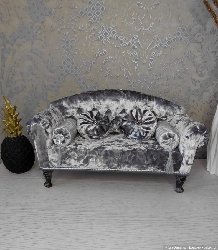 Мебель : бархатный диван для кукол 1:6