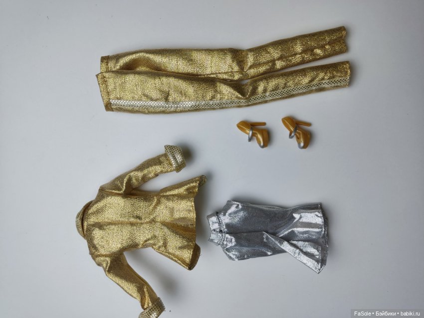 Аутфит Barbie Loves Elvis Presley Gold 2011 (фото 3)
