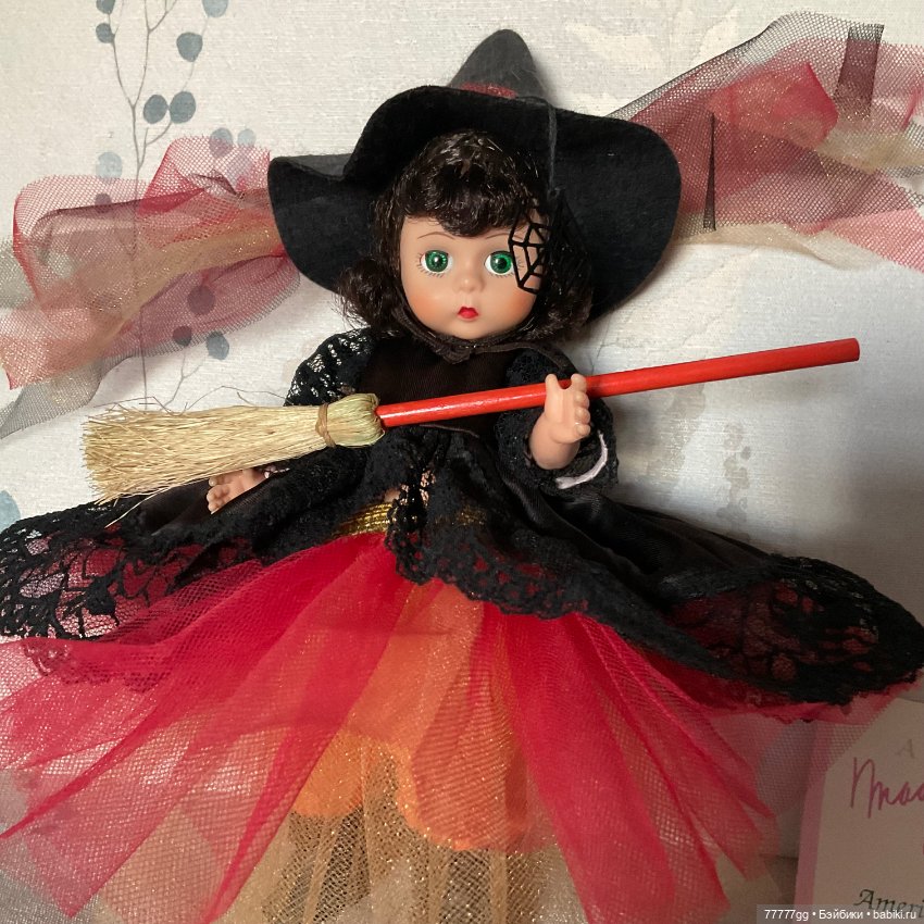 Ведьма и её метла — Игровые куклы (фото 4)