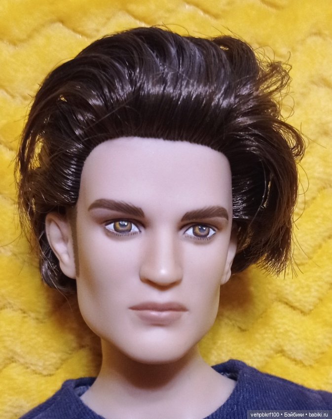 Эдвард "Шевелюра" - прозвали одноклассники