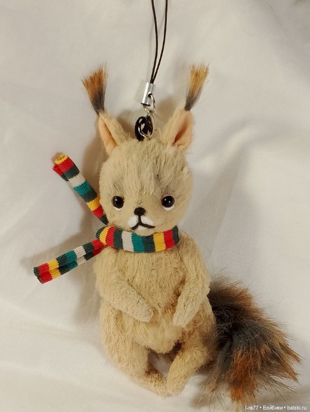 Белочка и другие (брелок, обвес на сумку, подвеска-талисман в машину и т.п.)