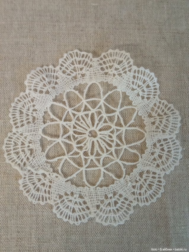 Салфеточки для кукольного интерьера (фото 3)