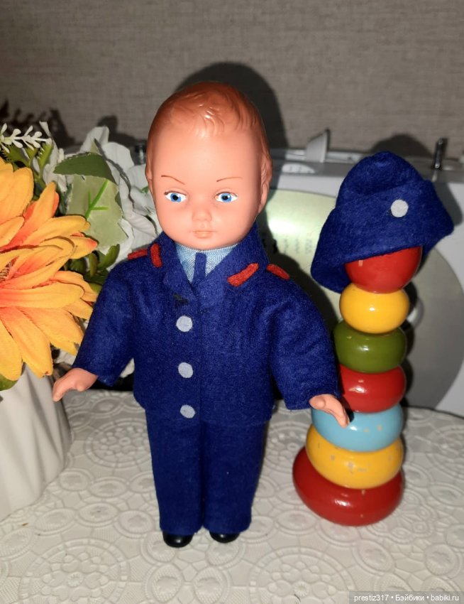 Редкая, винтажная куколка AH/G -ГДР 70-х годов. Новая в упаковке ( Наверное это адмирал) (фото 4)