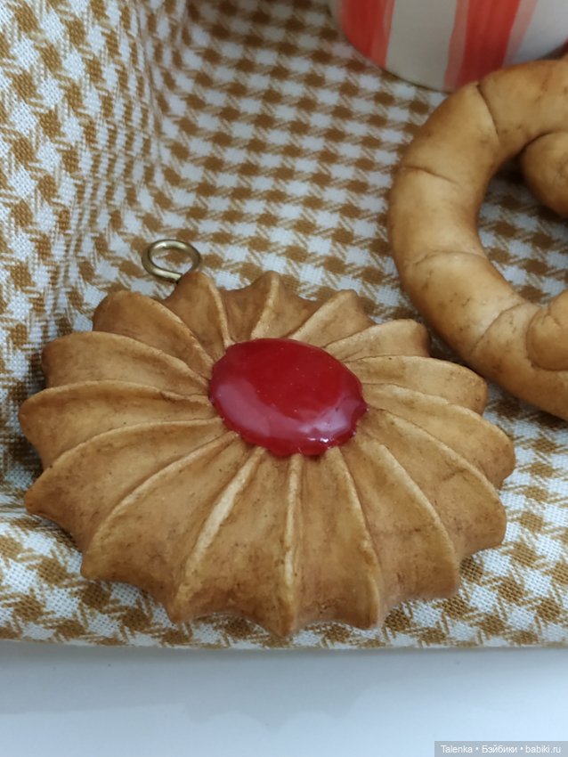 Елочные игрушки на сладкую тему (фото 4)