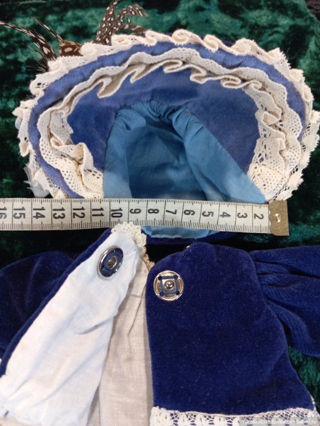 Платье и шляпка из бархата на антикварную куклу ростом 45 см (фото 8)