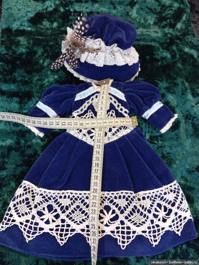 Платье и шляпка из бархата на антикварную куклу ростом 45 см (фото 5)