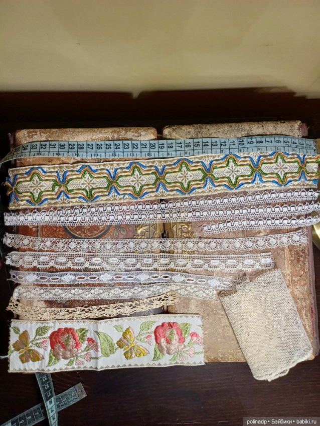 Наборы красивых антикварных фрагментов