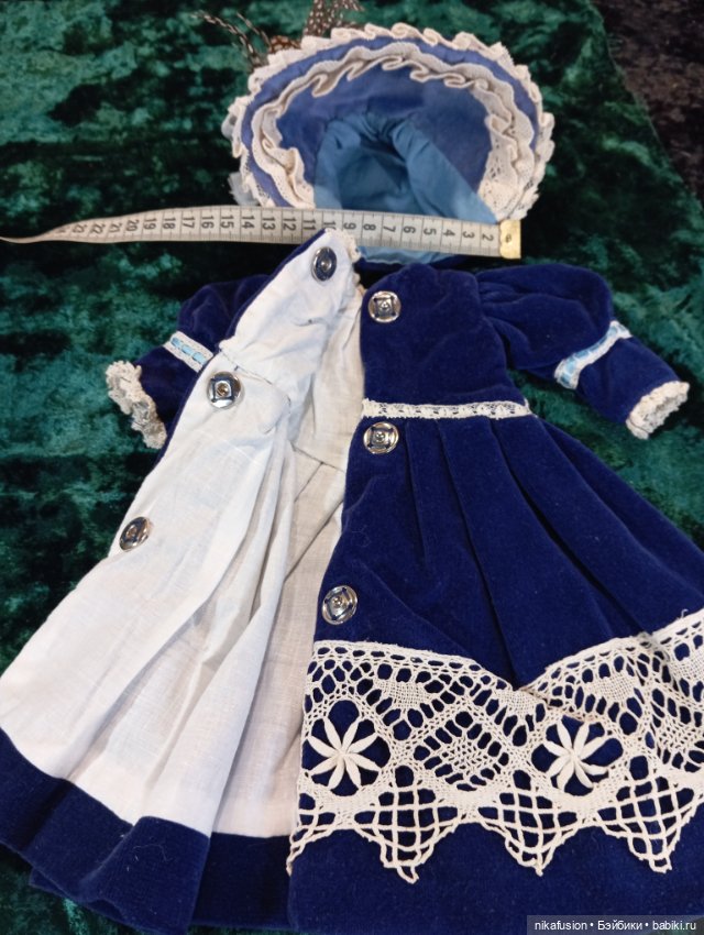 Платье и шляпка из бархата на антикварную куклу ростом 45 см (фото 7)